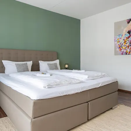 Апартаменты Geraeumiges City-wohnen In Dueren